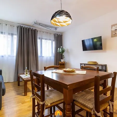 Caterina Apartment *